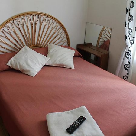 Hostal Graciela Madrid Exterior photo