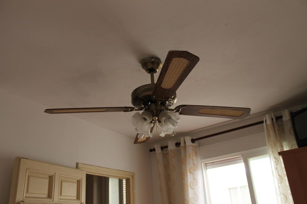 Hostal Graciela Madrid Room photo