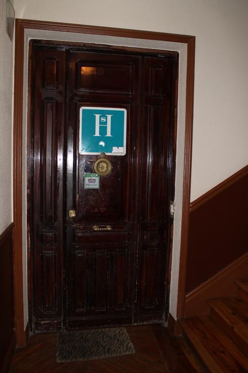 Hostal Graciela Madrid Exterior photo