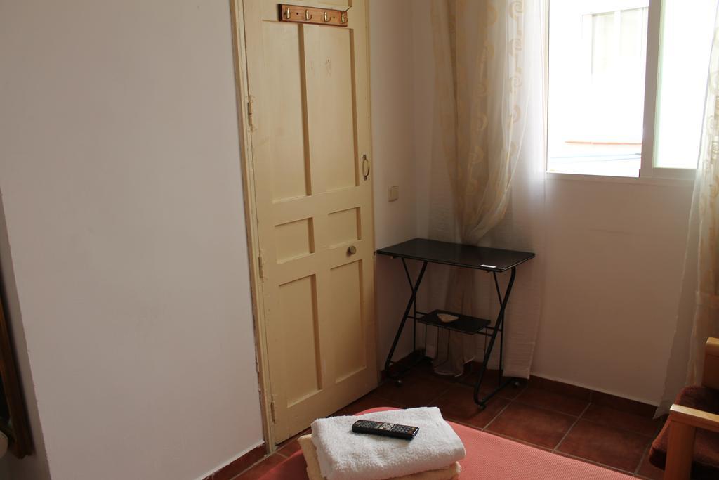 Hostal Graciela Madrid Room photo